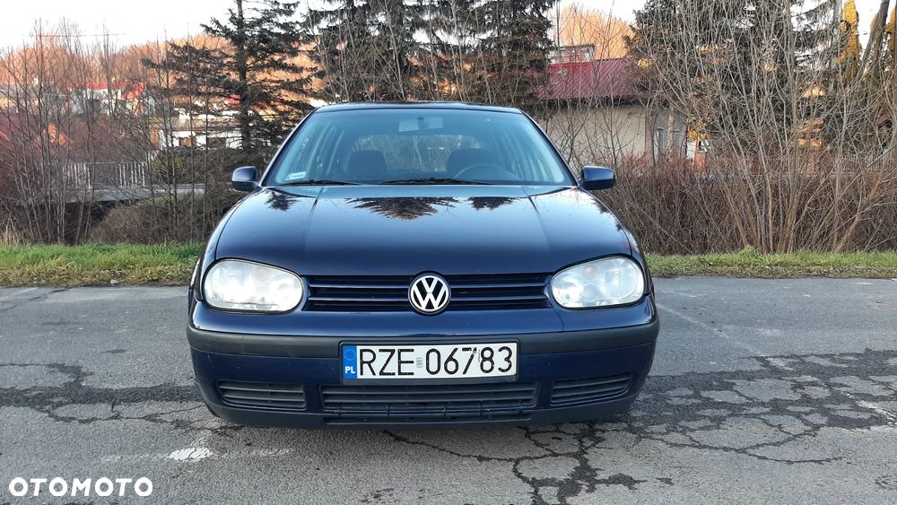 Volkswagen Golf IV 1.4 16V Basis - 4