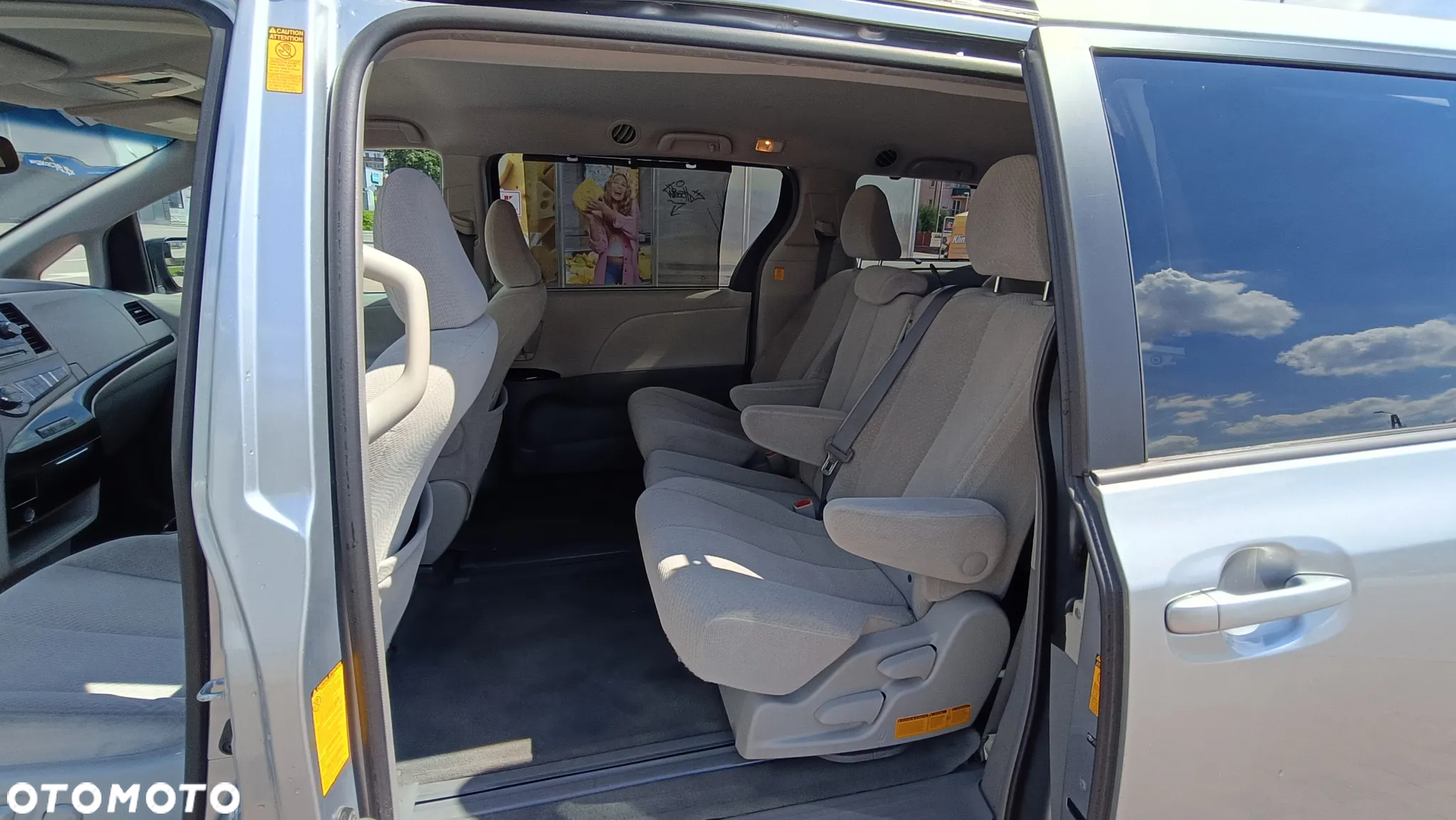 Toyota Sienna 3.5 V6 SE - 7