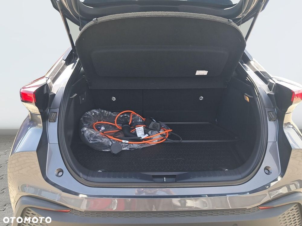 Toyota C-HR - 13