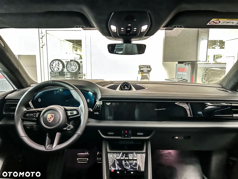 Porsche Macan Standard - 9