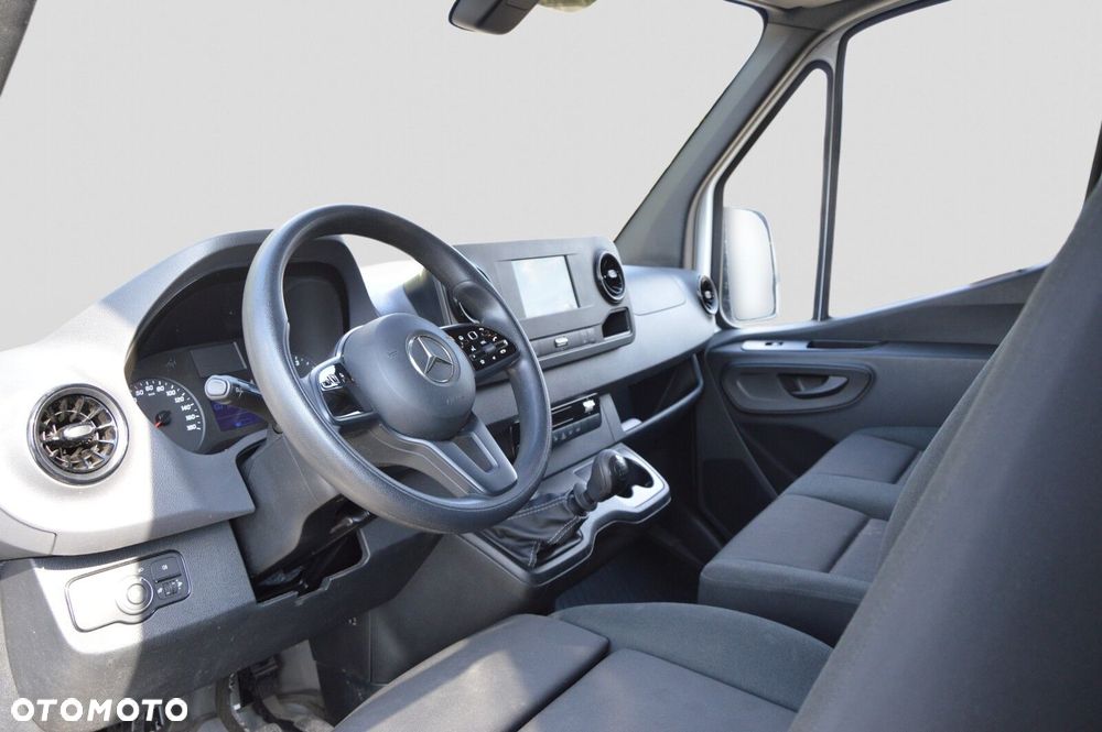 Mercedes-Benz Sprinter 317 CDI KA OM654 długi - 13