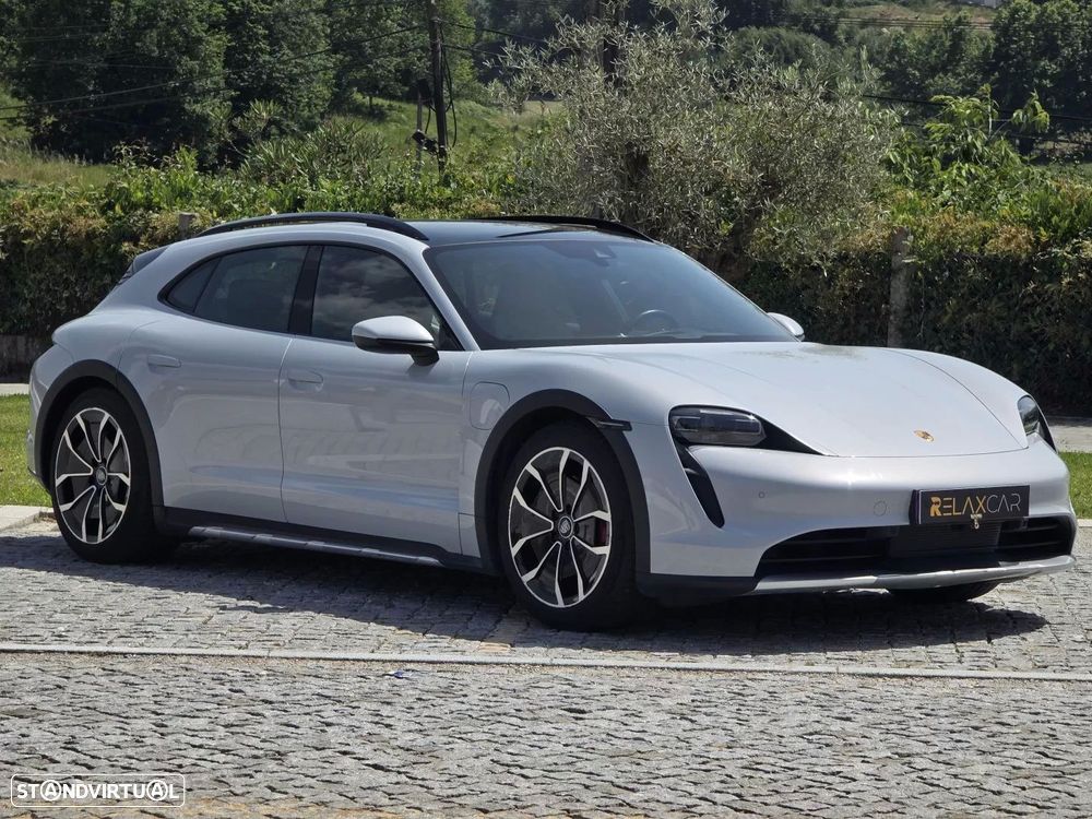 Porsche Taycan Cross Turismo 4S - 6