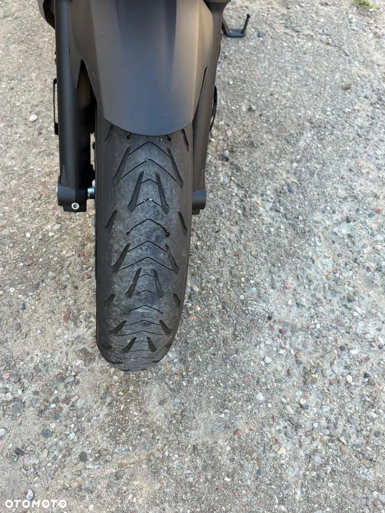 Yamaha MT - 8