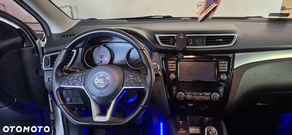 Nissan Qashqai 1.2 DIG-T N-Connecta - 17