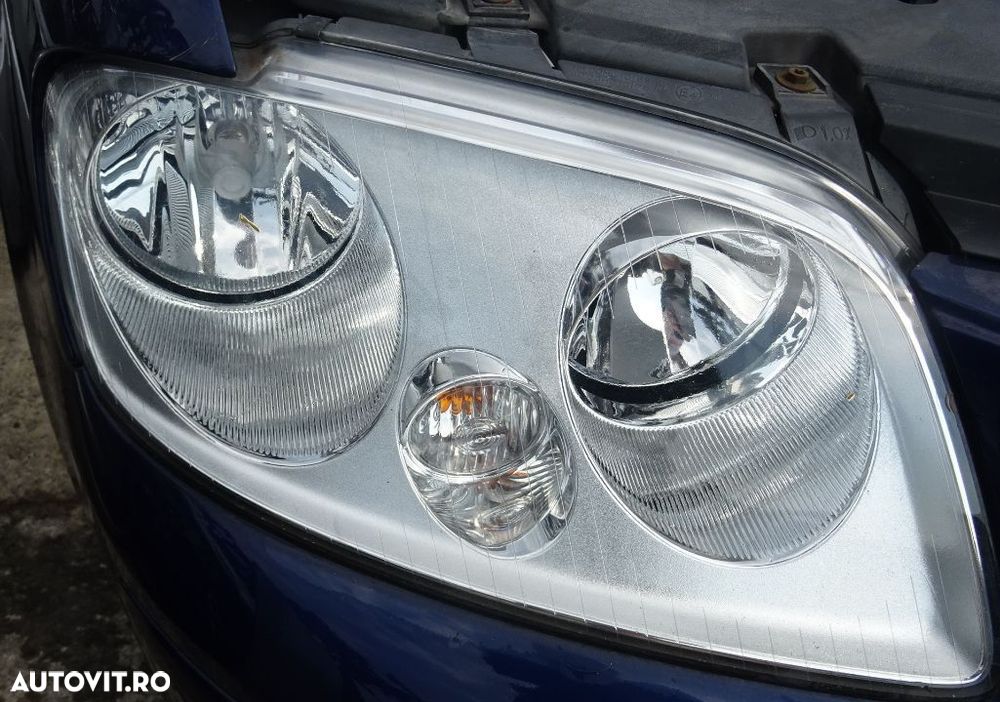 Fata completa Volkswagen Touran din 2003 volan pe stanga - 2