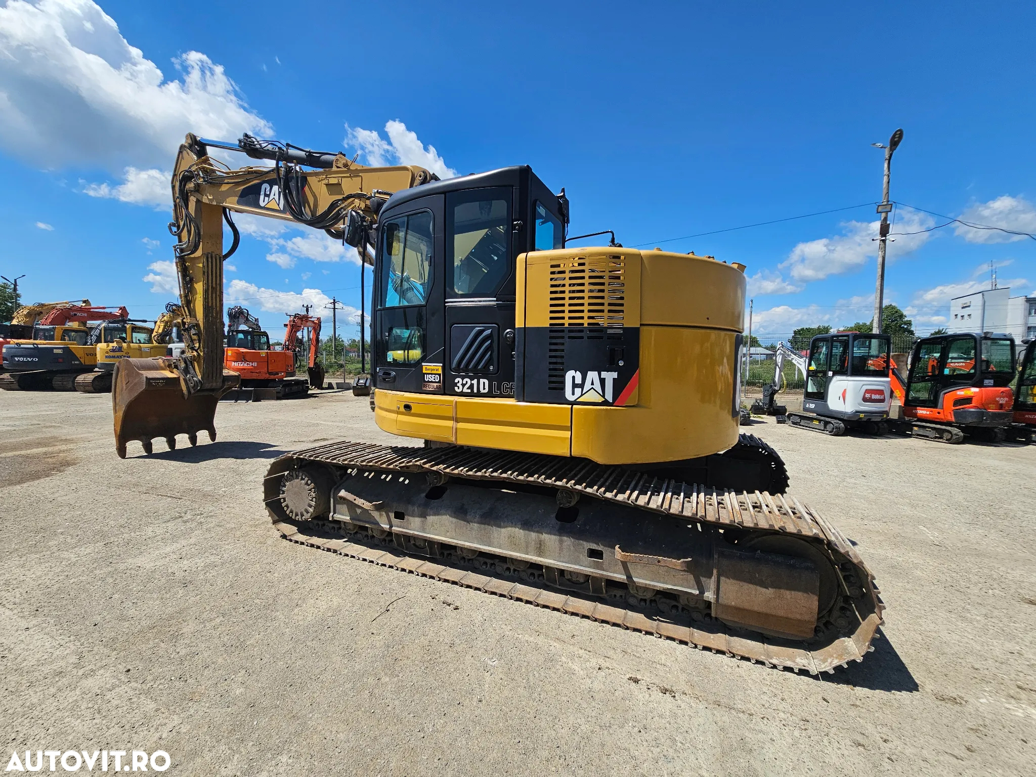 Caterpillar 321D LCR excavator pe senile compact cu 2 cupe - 11