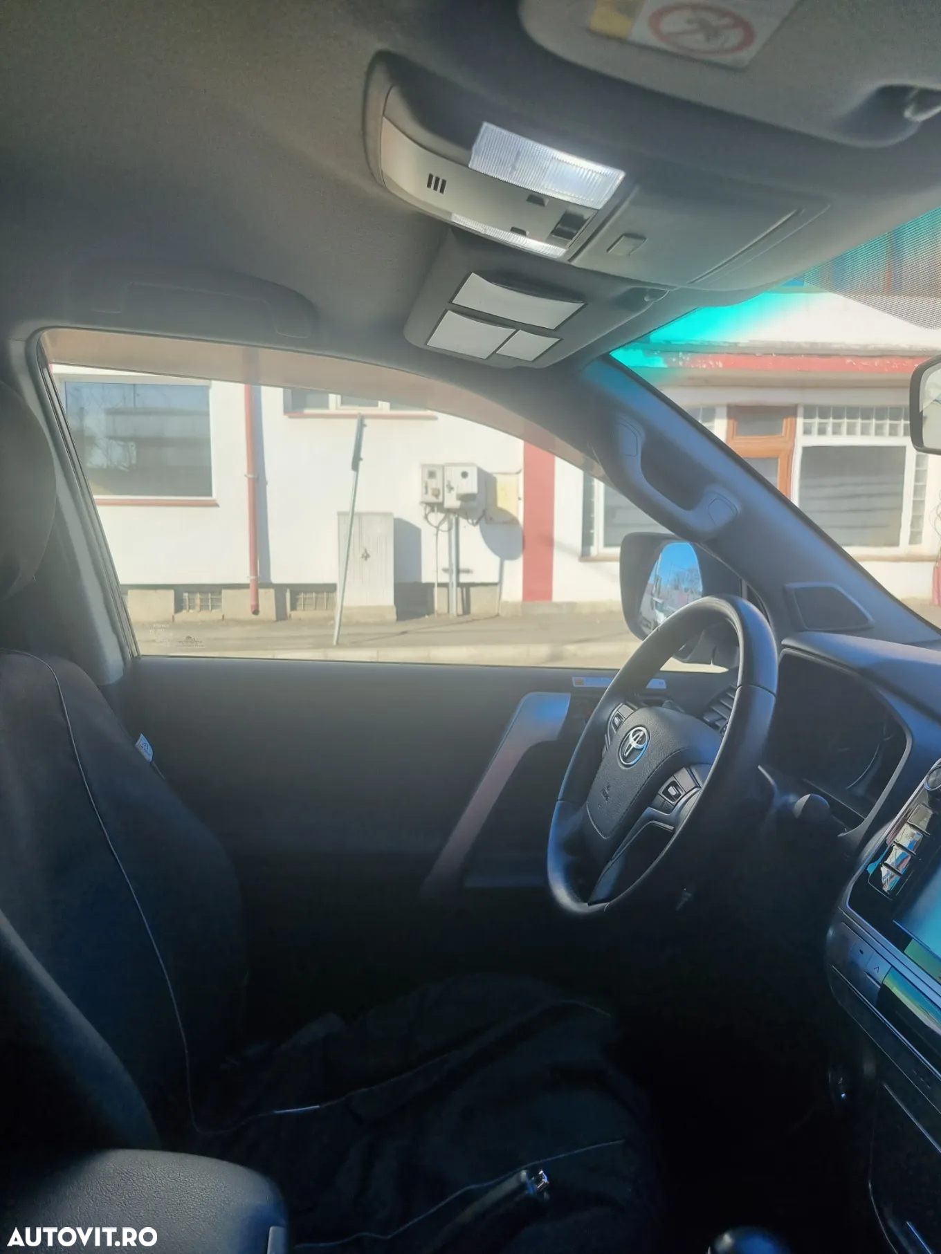 Toyota Land Cruiser 2.8l Turbo D-4D A/T 5 locuri Active - 5