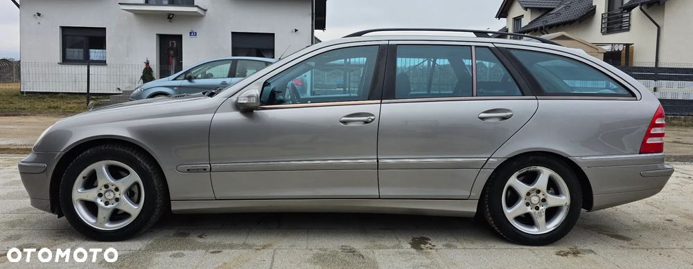 Mercedes-Benz Klasa C 180 Kompressor Avantgarde Sport Edition - 9