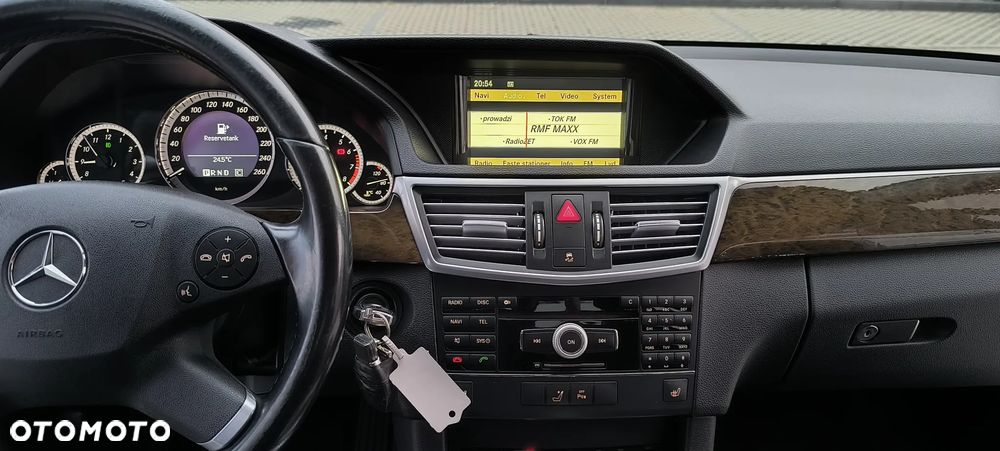 Mercedes-Benz Klasa E 200 Kompressor Automatik Elegance - 26