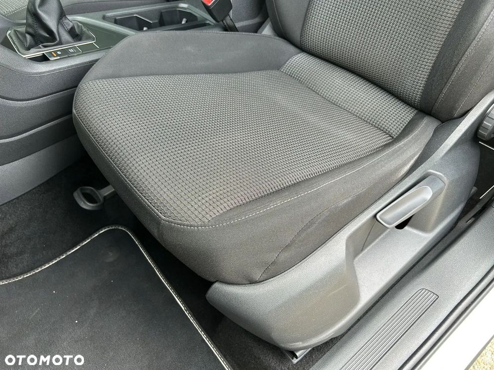 Volkswagen Tiguan - 19