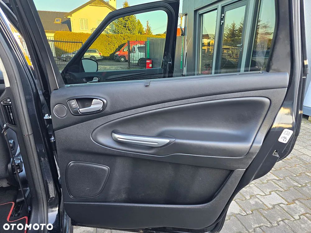 Ford S-Max 2.0 TDCi DPF Titanium X - 22