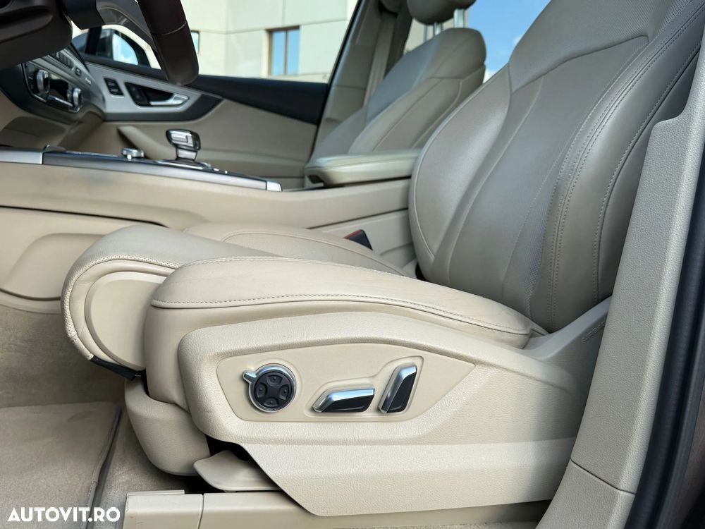 Audi Q7 e-tron 3.0 TDI quattro Tiptronic - 16