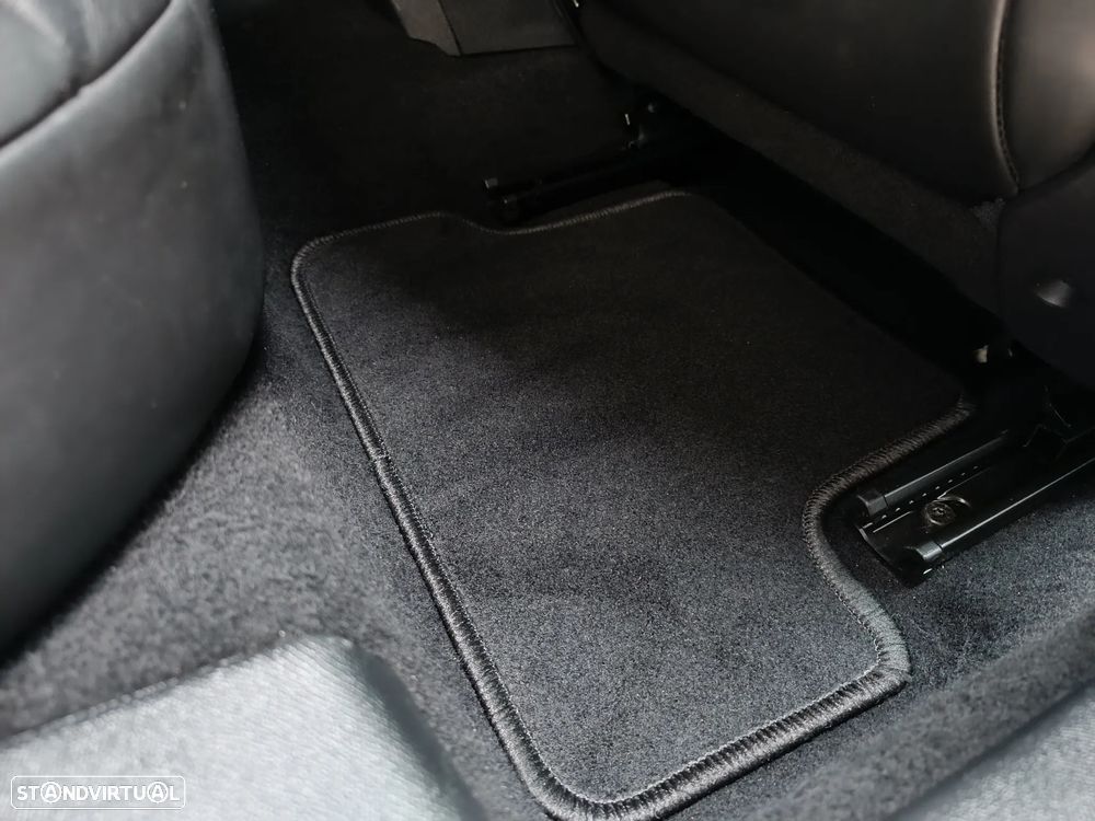 Peugeot 308 PureTech 130 EAT8 Allure - 31