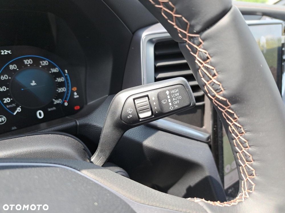 Volkswagen Amarok - 24