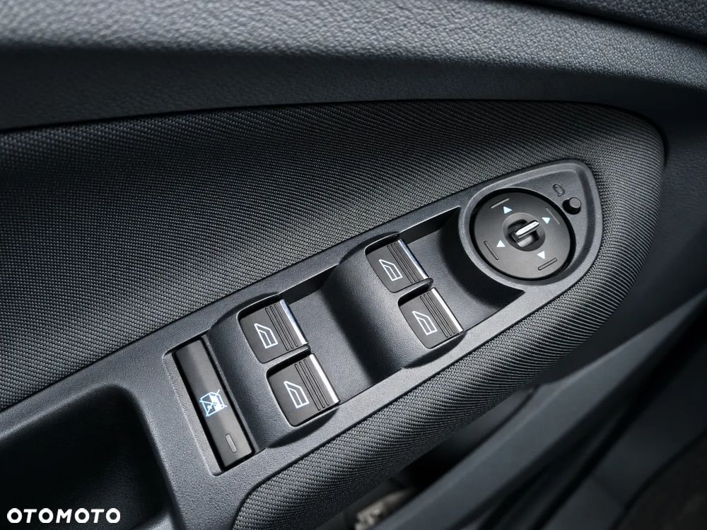 Ford C-MAX 2.0 TDCi Champions Edition - 18