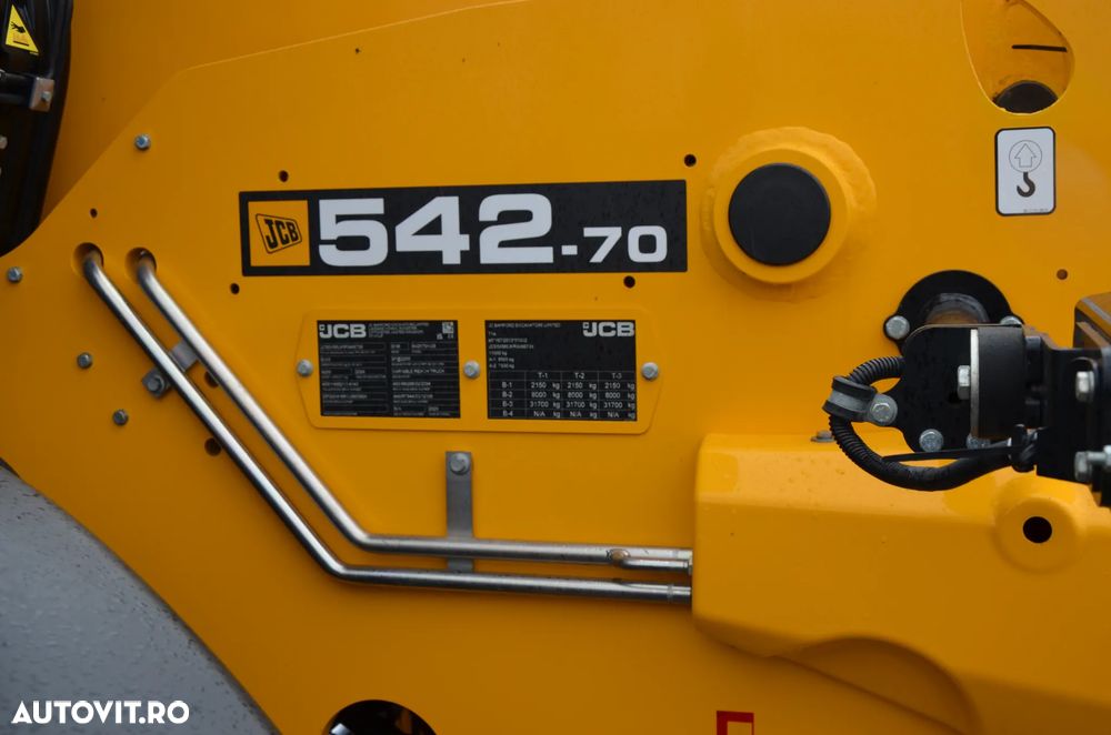 JCB - 11