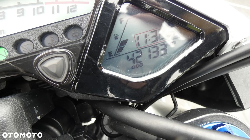 Honda CB - 16