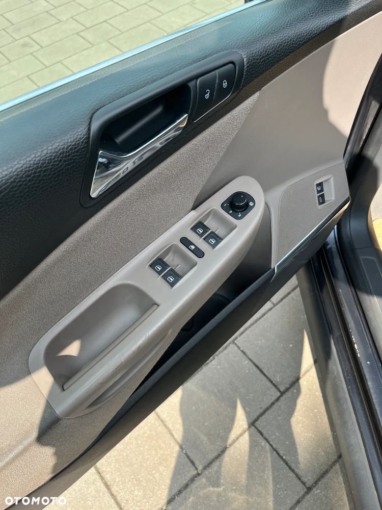 Volkswagen Passat 1.8 TSI Highline - 8