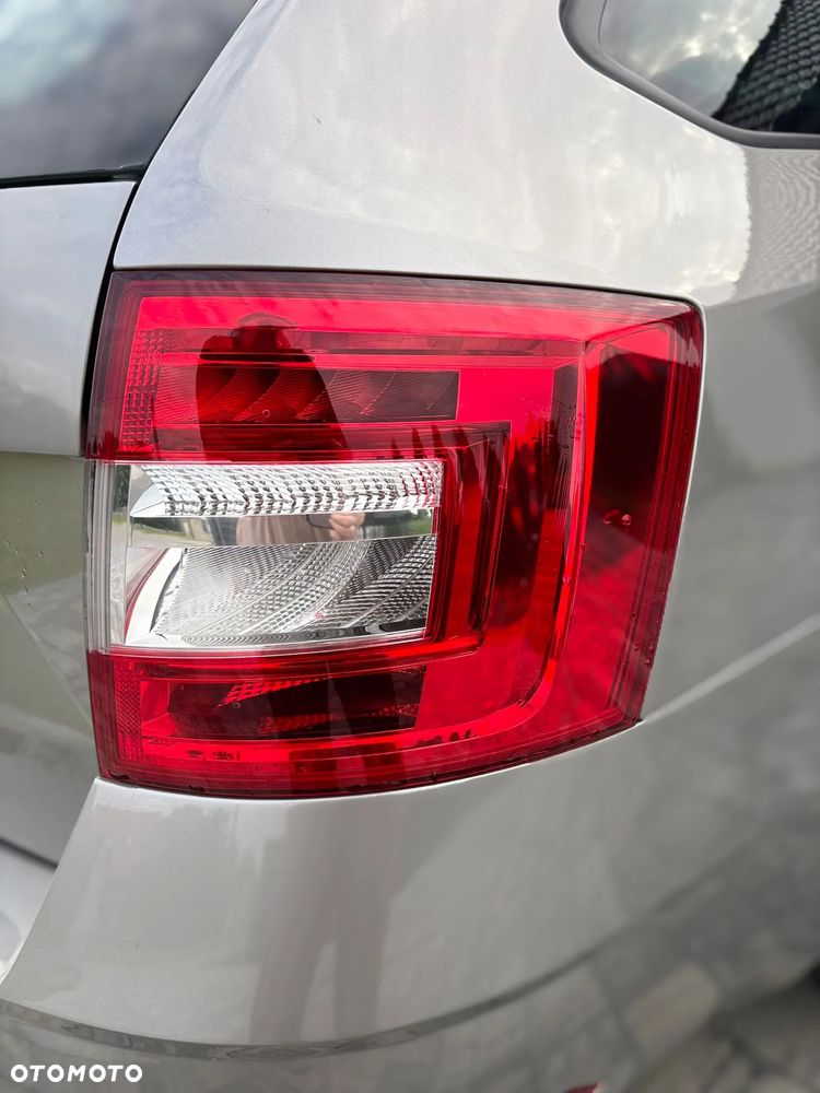 Skoda Octavia 2.0 TDI (Green tec) DSG Joy - 8
