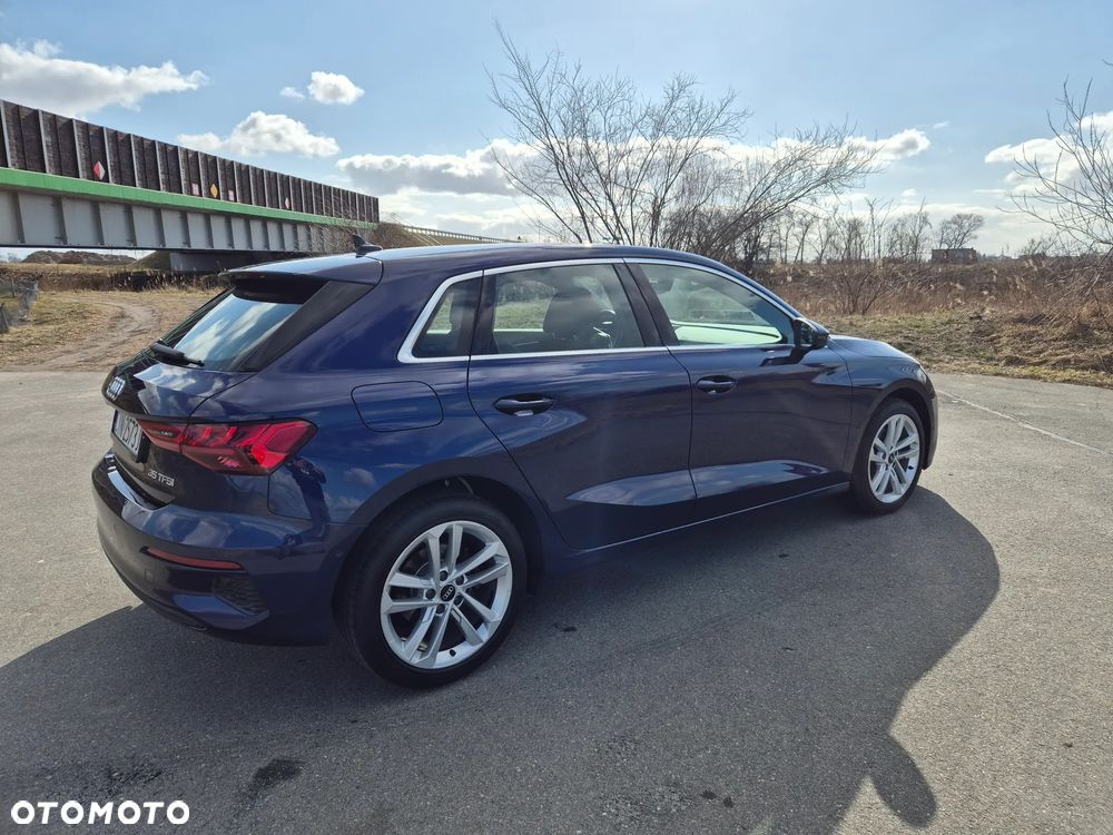 Audi A3 Sportback 35 TFSI S tronic S line - 4