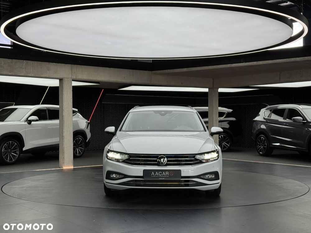 Volkswagen Passat - 9