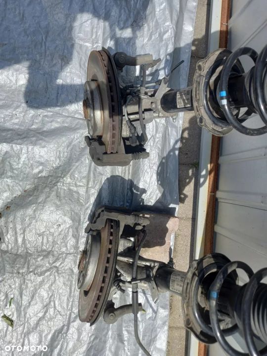 PASSAT B8 SUPERB III 3 KOPYTO MCPHERSON LEWY PRAWY PROZD 2.0 TDI - 2