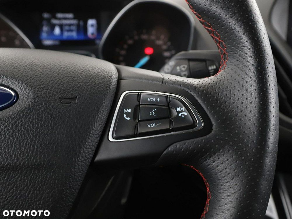 Ford Kuga 1.5 EcoBoost 2x4 ST-Line - 30