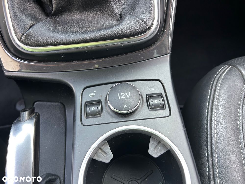 Ford Kuga 2.0 TDCi 4x4 Titanium - 14