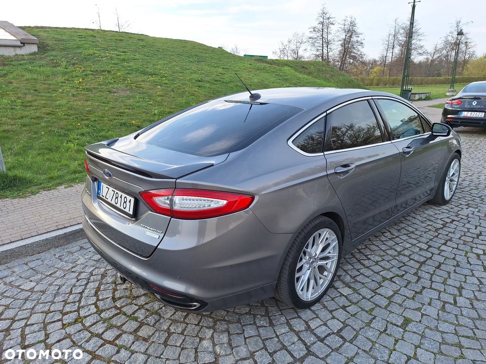 Ford Fusion 2.0 EcoBoost Titanium - 4