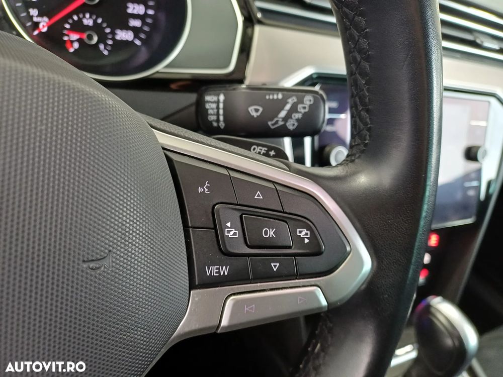 Volkswagen Passat 2.0 TDI SCR DSG Elegance - 14