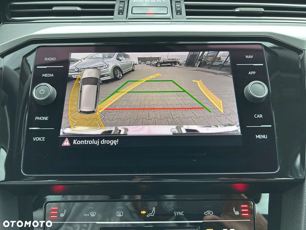 Volkswagen Passat Variant 1.5 TSI EVO Business DSG - 29