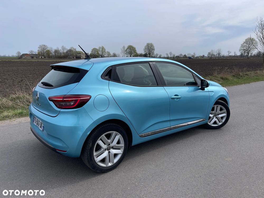 Renault Clio TCe 100 INTENS - 24