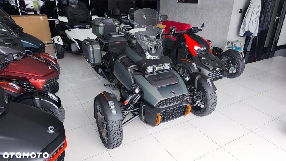 Can-Am Spyder - 3