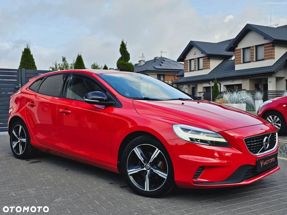Volvo V40 D2 Drive-E R-Design Momentum - 23