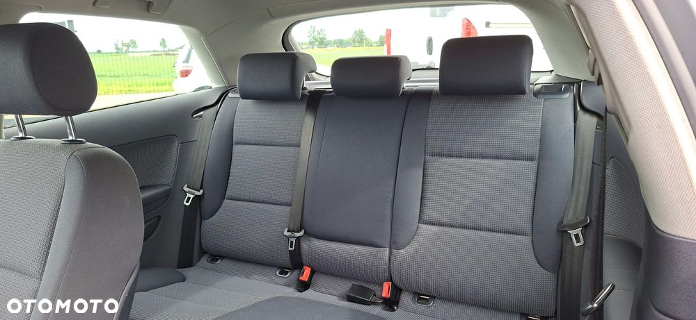 Audi A3 3-drzwiowe 1.6 Ambiente - 30