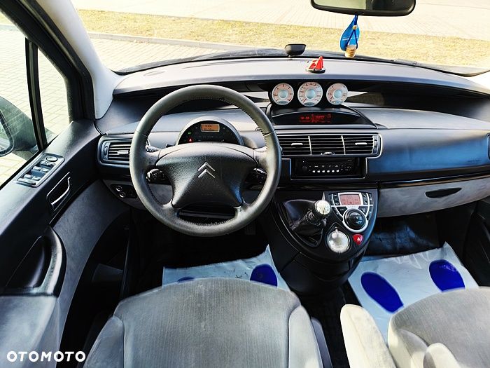 Citroën C8 - 15