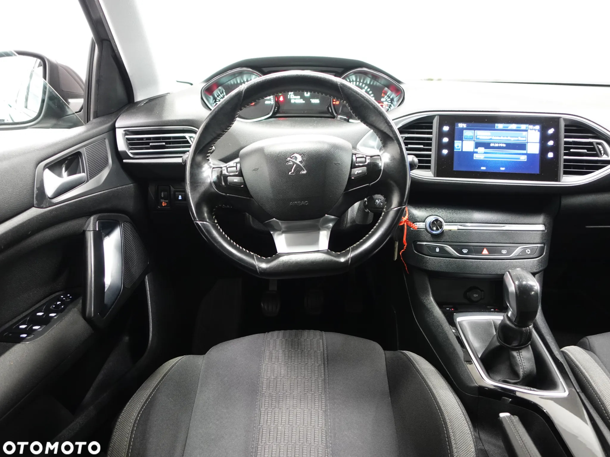 Peugeot 308 1.6 BlueHDi Style S&S - 31