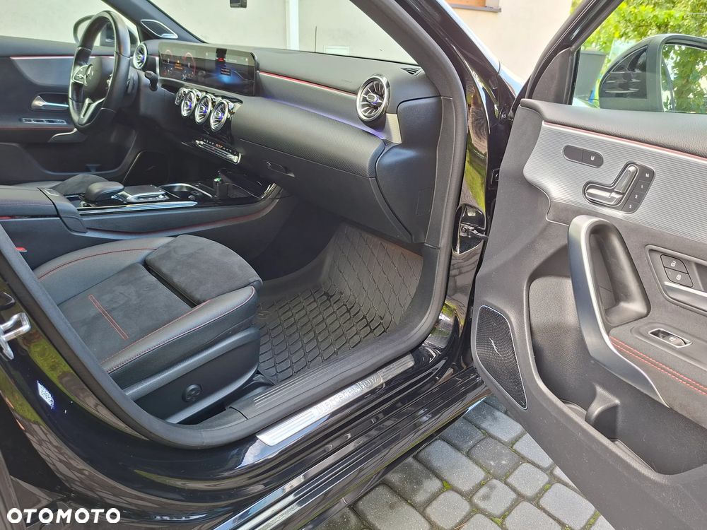 Mercedes-Benz Klasa A 250 4Matic 7G-DCT Advanced AMG Line - 28
