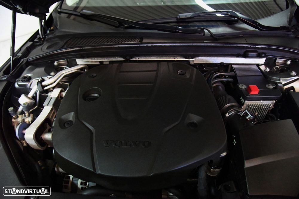 Volvo V90 2.0 D4 Momentum Geartronic - 10