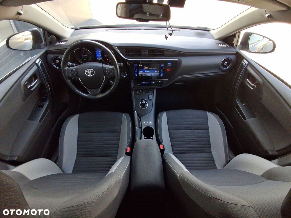 Toyota Auris - 17