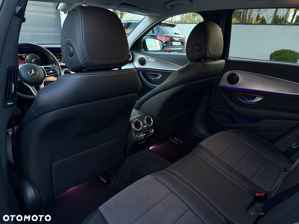 Mercedes-Benz Klasa E 300 de 9G-TRONIC Avantgarde - 23