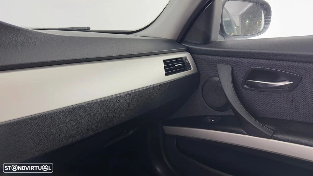 BMW 318 d Navigation - 40