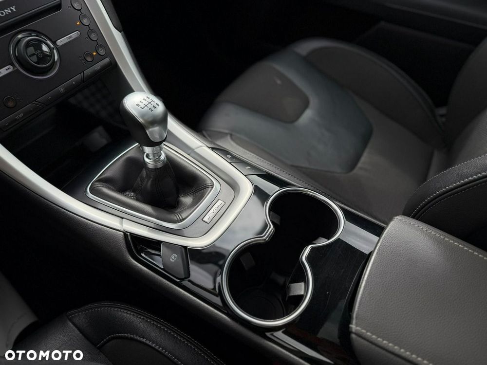 Ford Mondeo - 31
