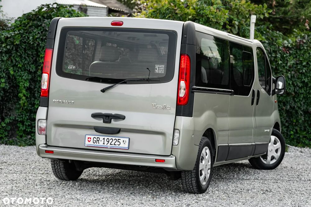 Renault Trafic Passenger L2H1 Expression - 9