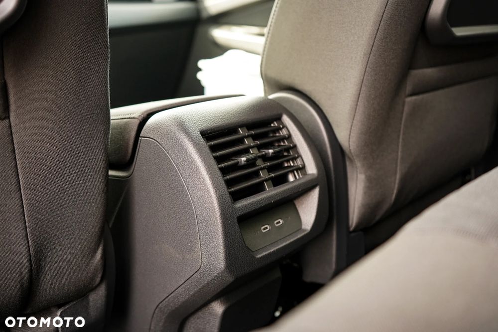Volkswagen Caddy 2.0 TDI DSG - 31