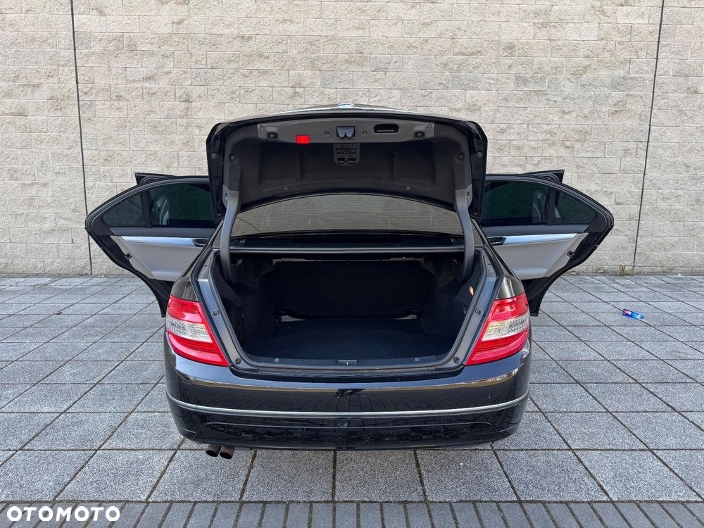 Mercedes-Benz Klasa C 180 Kompressor Avantgarde - 9