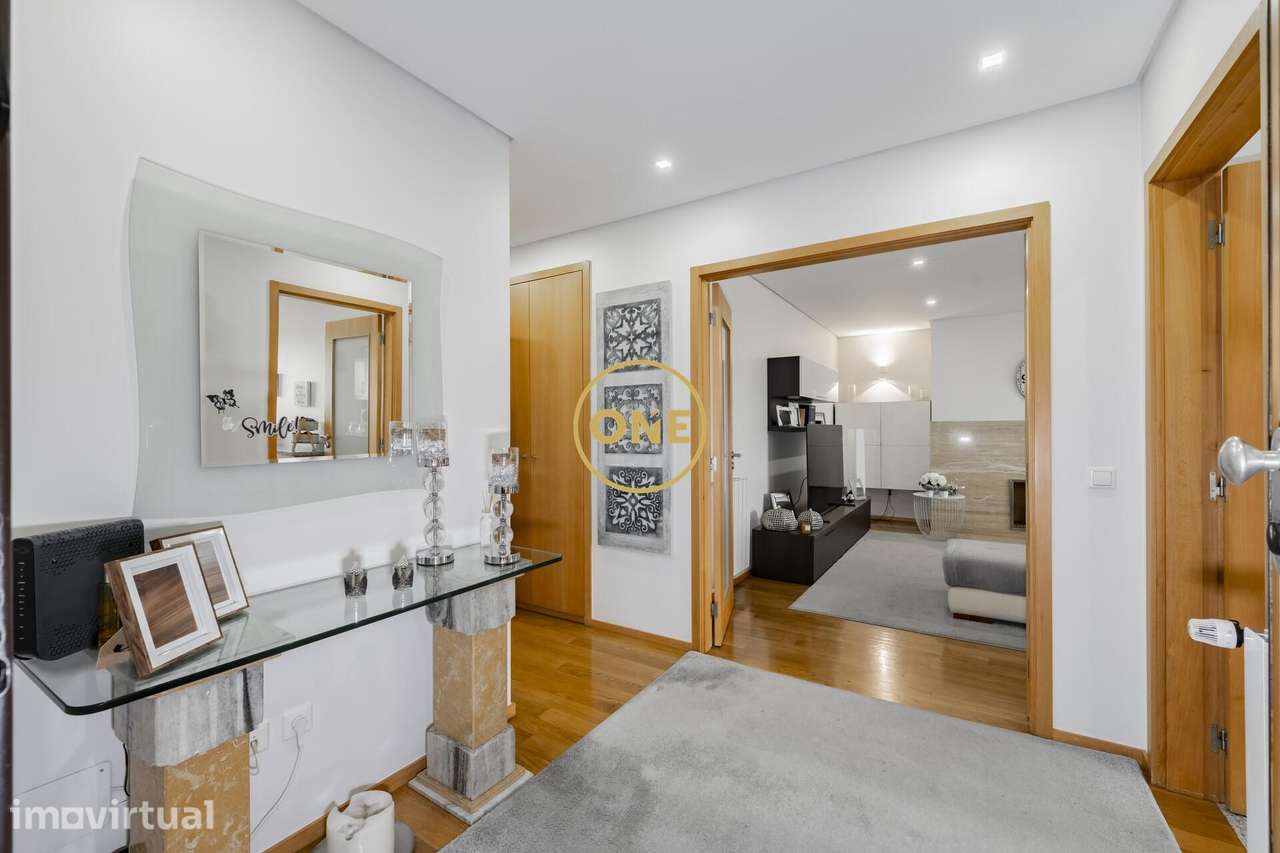 Excelente apartamento T3 mobilado - Grande imagem: 2/34