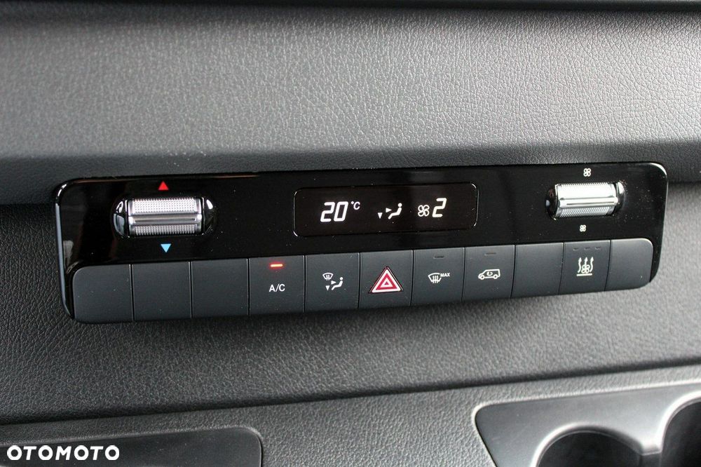 Mercedes-Benz Sprinter - 19