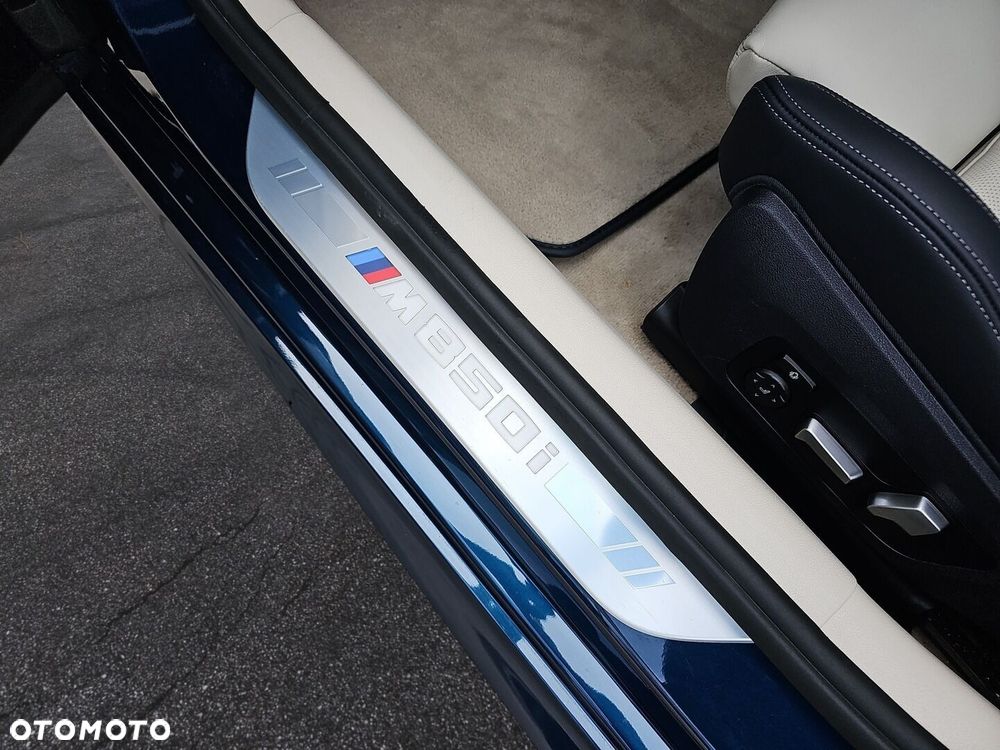 BMW Seria 8 - 30