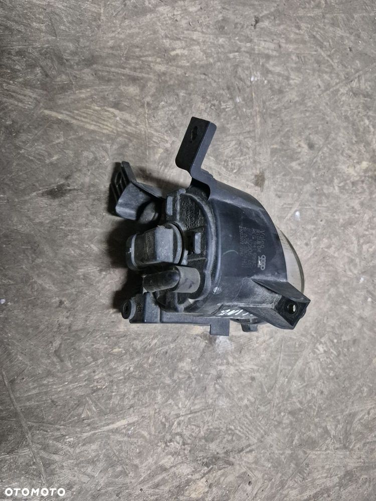 Halogen lewy audi a3 8p s3 sline a4 b7